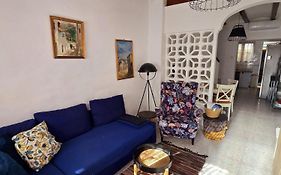 Holiday House - Casa de Sylvia